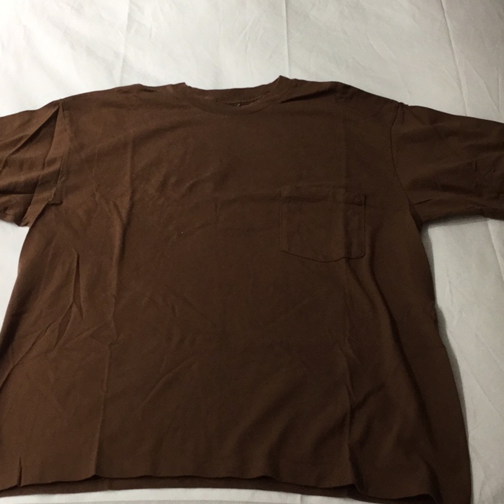 Old Navy Pocket T-Shirt 🤎